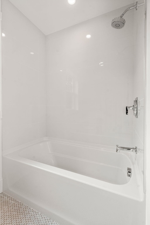 201 Lowell Road Wellesley, MA 02481 - Photo 13 of 41 a bathroom with a bathtub