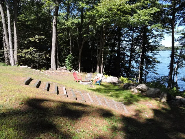 $1,499,999 | 7 Juniper Circle, Bridgton, ME 04009