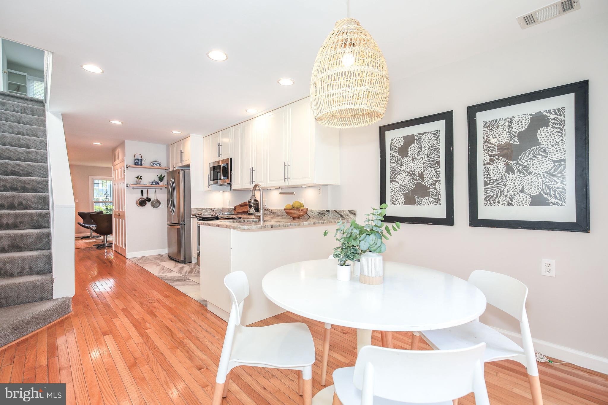 907 12th Street Southeast Washington, DC 20003 - Photo 9 of 24