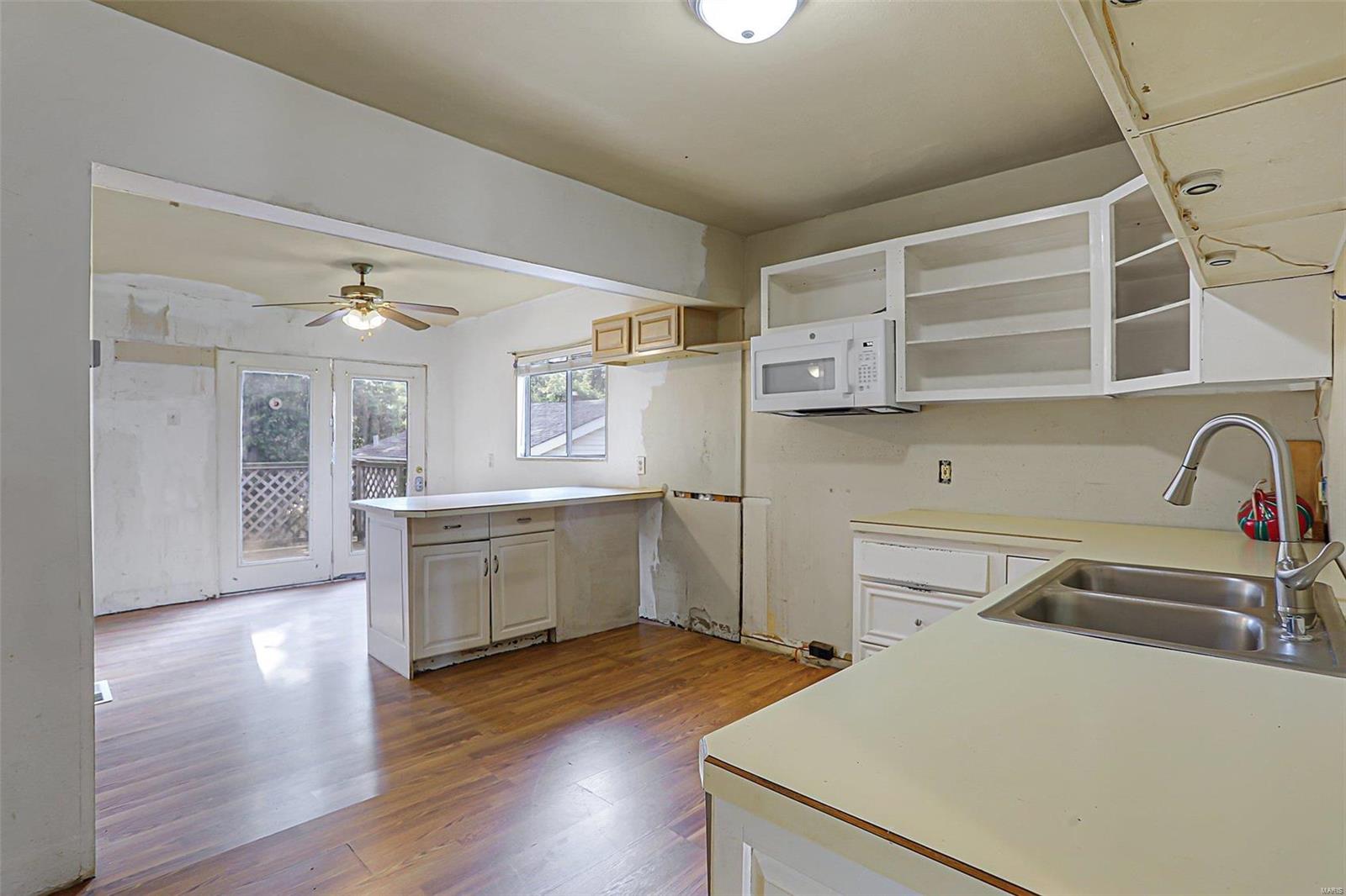 3318 Edmundson Road St. Louis, MO 63114 - Photo 8 of 25 Gallery Image 8