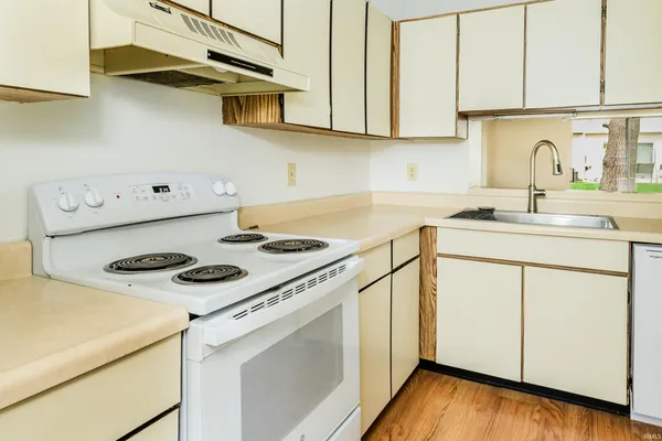 $159,900 | 2484 Brittany Lane, Bloomington, IN 47401