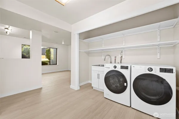 $4,500 | 917 North 100th Street, Seattle, WA 98103