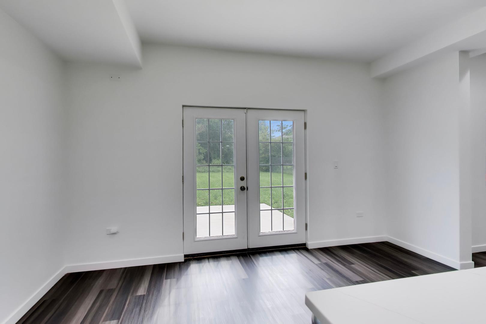 13723 South Springfield Avenue, Unit 1 Robbins, IL 60472 - Photo 19 of 36