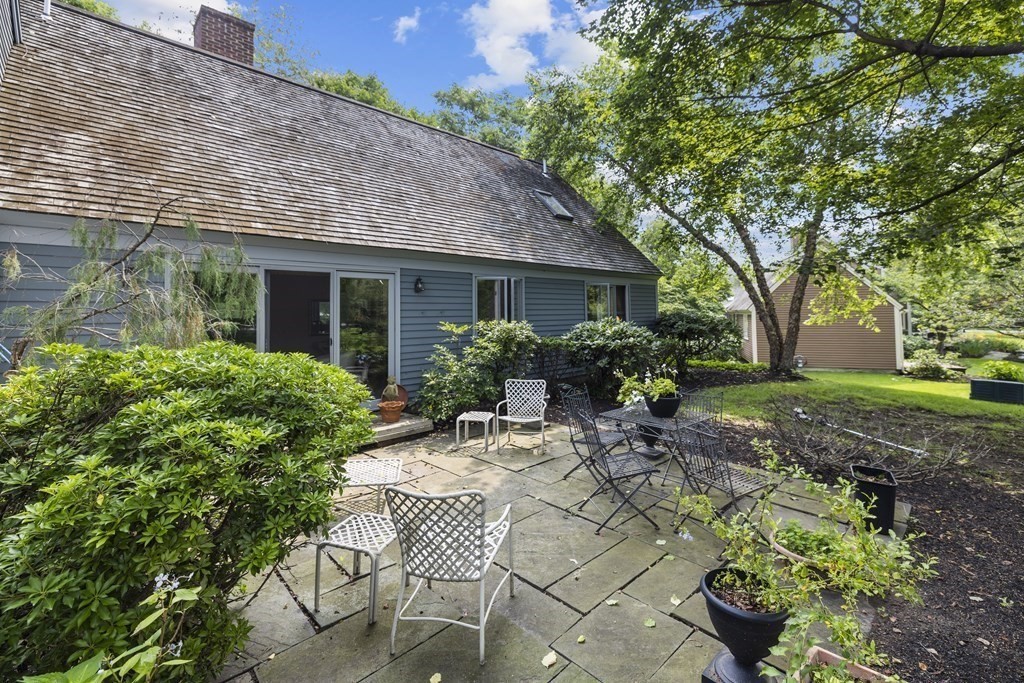55 Potter Pond, Unit 55 Lexington, MA 02421 - Photo 21 of 24 Gallery Image 21