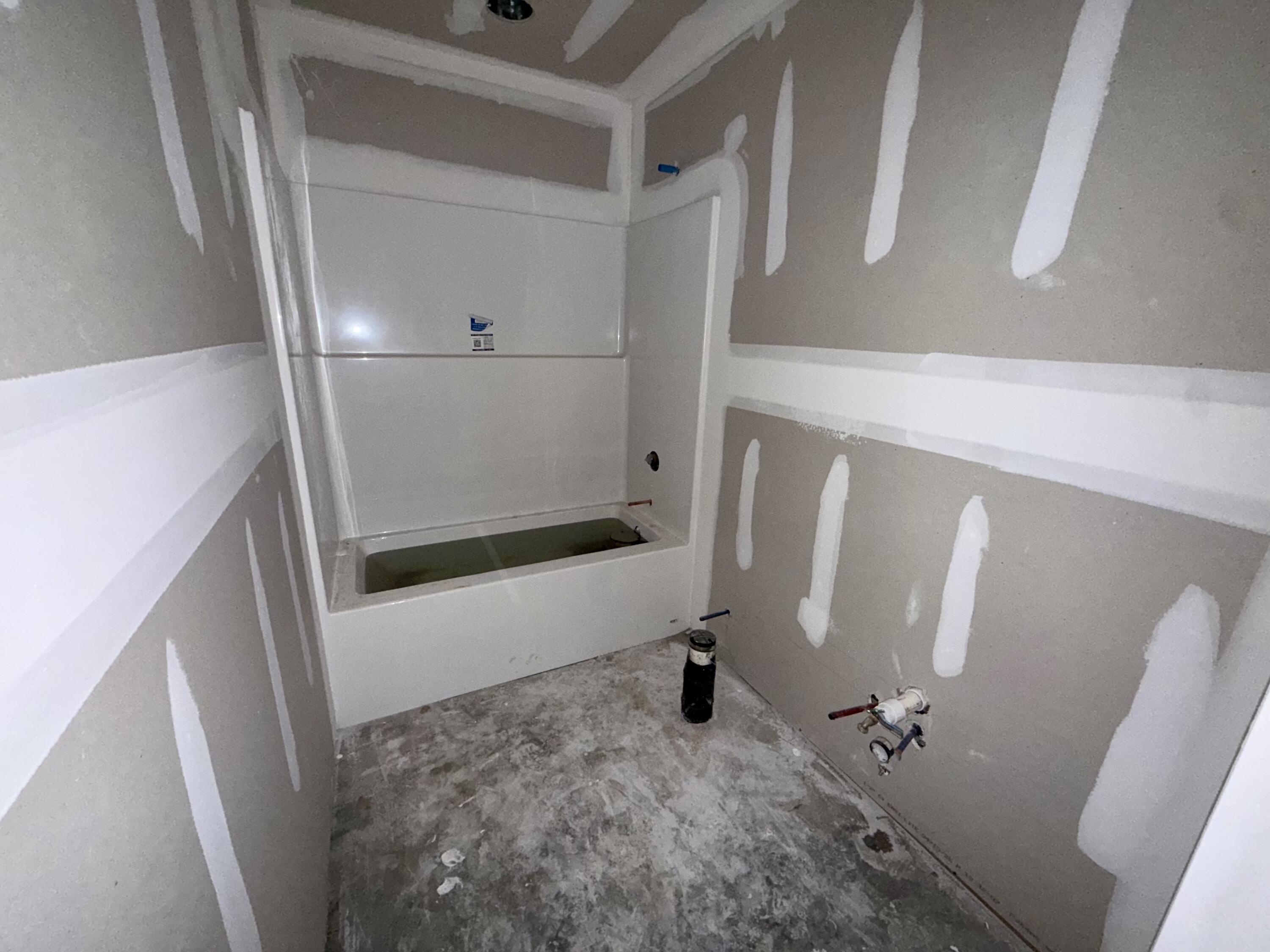 4515 Easy Street Rembert, SC 29128 - Photo 11 of 24 Hall bathroom