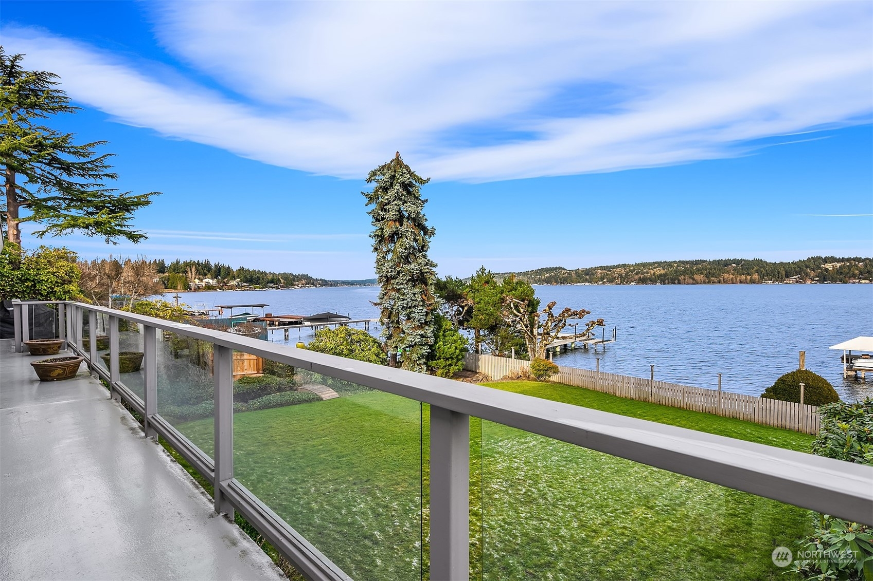 8560 Sand Point Way Northeast Seattle, WA 98115 - Photo 3 of 24 Gallery Image 3
