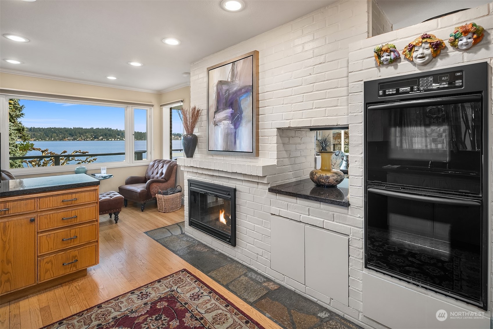 8560 Sand Point Way Northeast Seattle, WA 98115 - Photo 10 of 24 Gallery Image 10