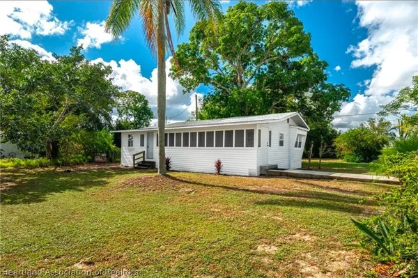 $75,900 | 715 Lincoln Avenue, Sebring, FL 33870