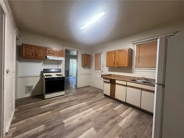 $139,900 | 5 St Jacob Street, Rochester, NY 14621