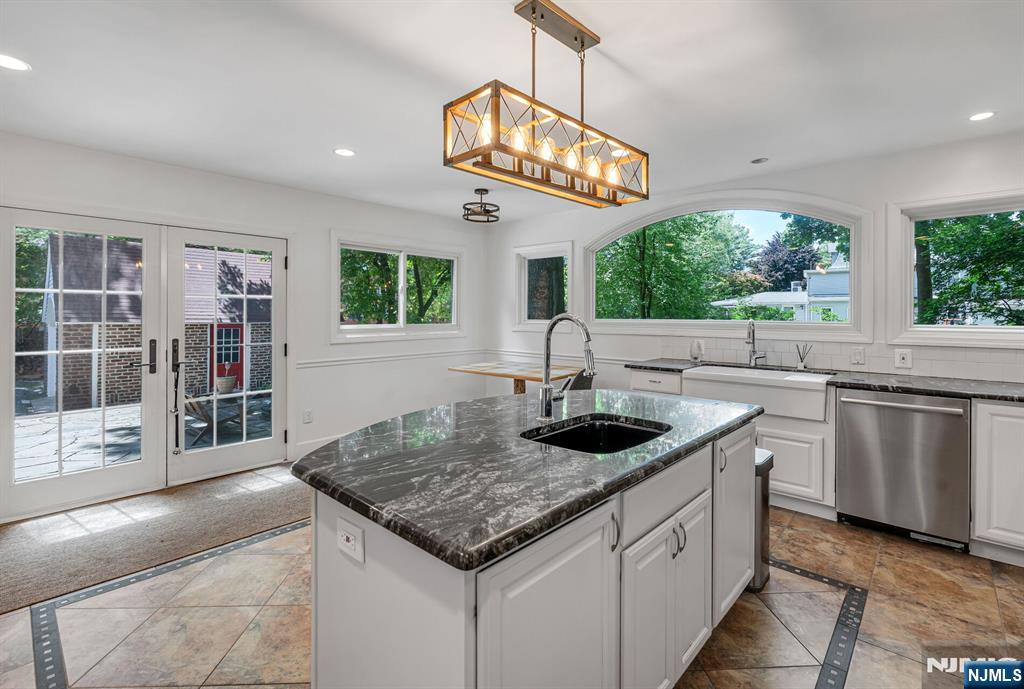 740 River Road Teaneck, NJ 07666 - Photo 14 of 34