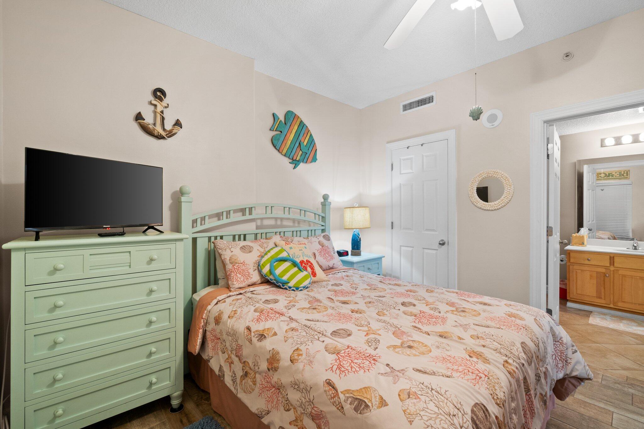 17643 Front Beach Road, Unit 1905 Panama City Beach, FL 32413 - Photo 36 of 51 Or make this the cool kids' room!