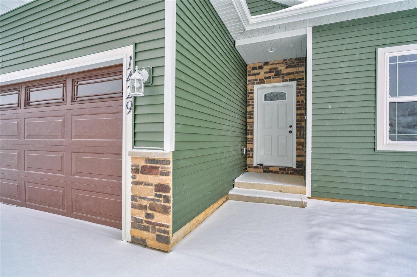 1429 Ottowynn Terrace Lodi, WI 53555 - Photo 13 of 77