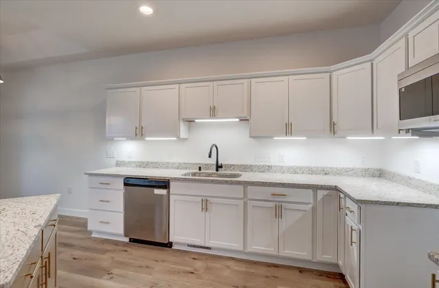 $469,900 | 1429 Ottowynn Terrace, Lodi, WI 53555