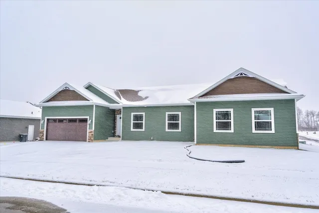 $469,900 | 1429 Ottowynn Terrace, Lodi, WI 53555