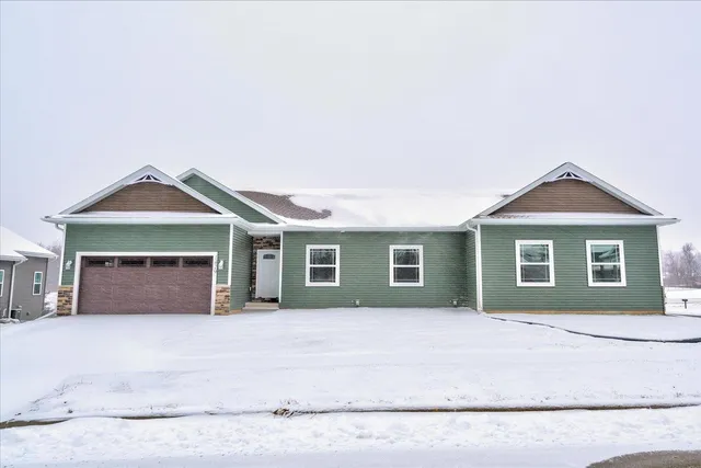 $469,900 | 1429 Ottowynn Terrace, Lodi, WI 53555