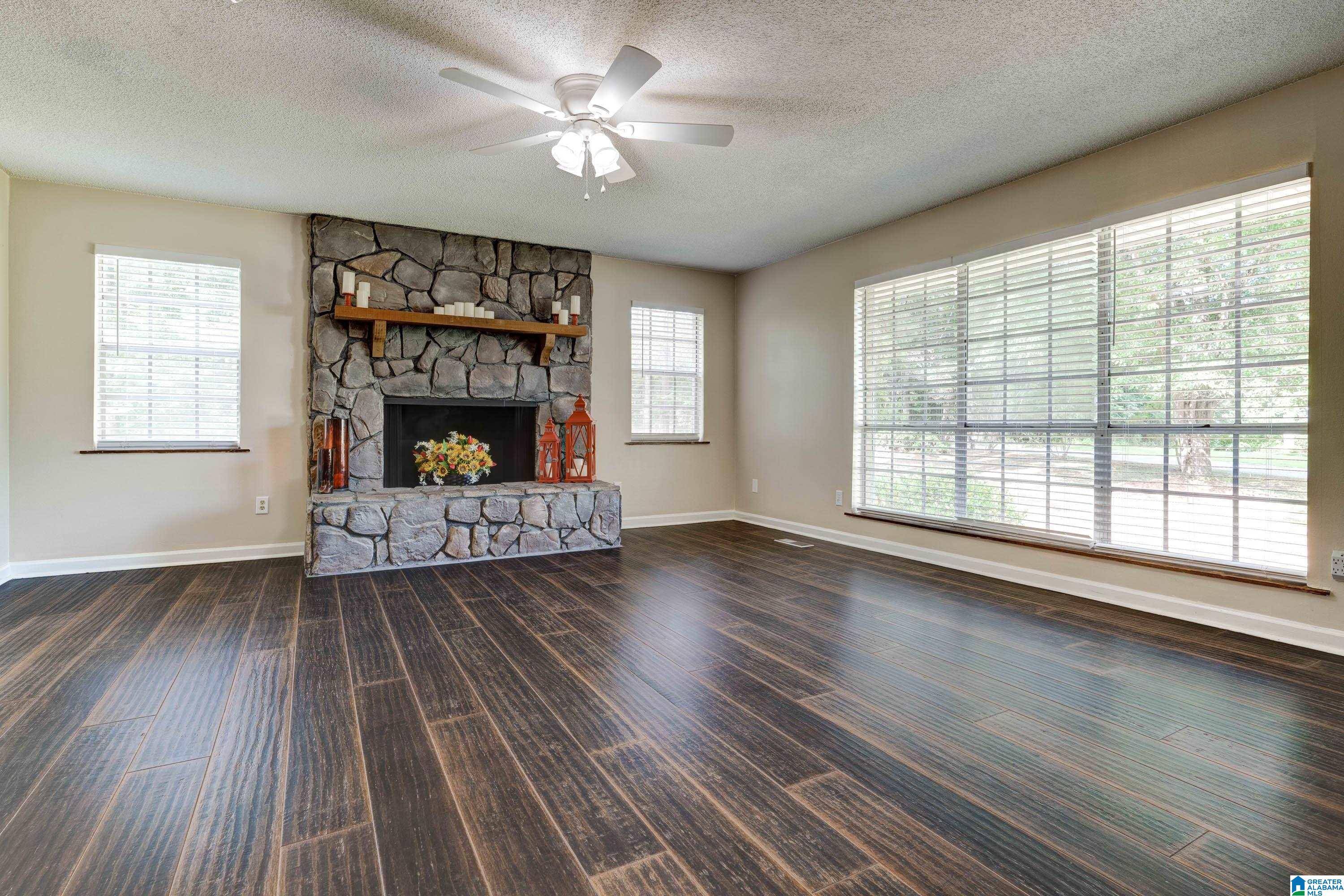 13617 Lisa Drive McCalla, AL 35111 - Photo 6 of 33