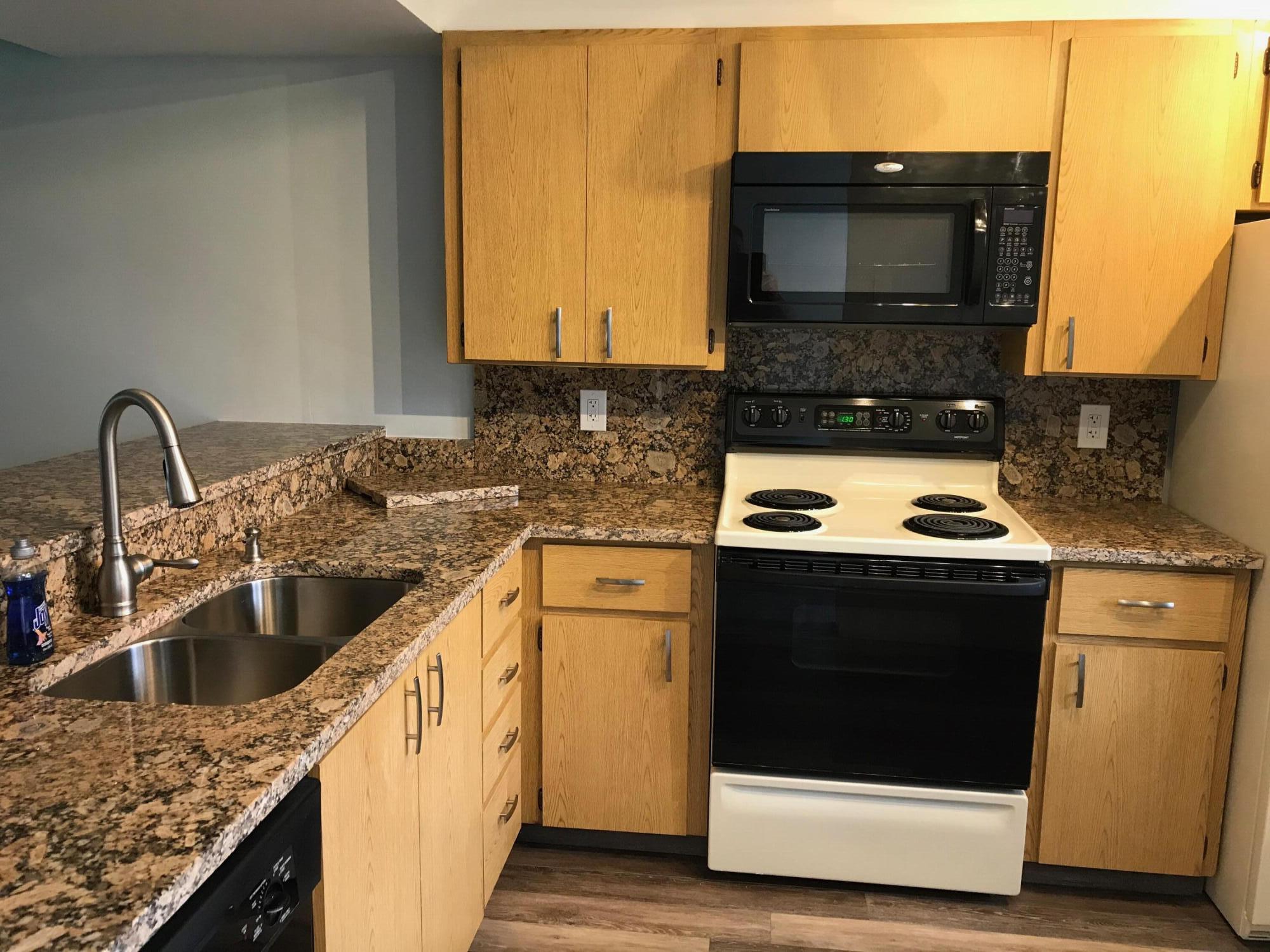6145 Balboa Circle, Unit 201 Boca Raton, FL 33433 - Photo 3 of 15 IMG-0665