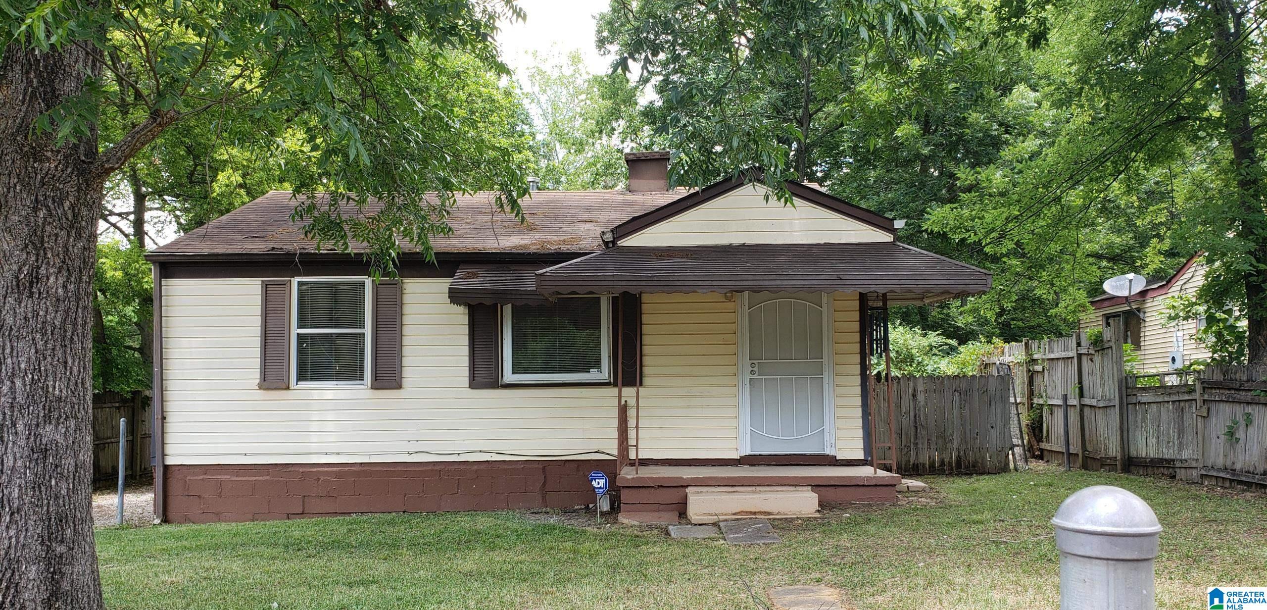 1540 Pineview Road Birmingham, AL 35228 - Photo 1 of 19
