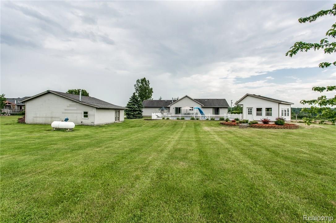 6448 Metcalf Road Jeddo, MI 48032 - Photo 5 of 30 6448 Metcalf-29.JPG