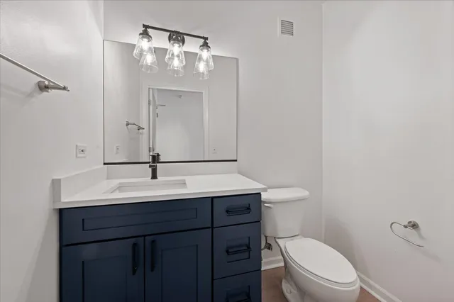 $299,900 | 645 North Kingsbury Street, Unit 2003, Chicago, IL 60654