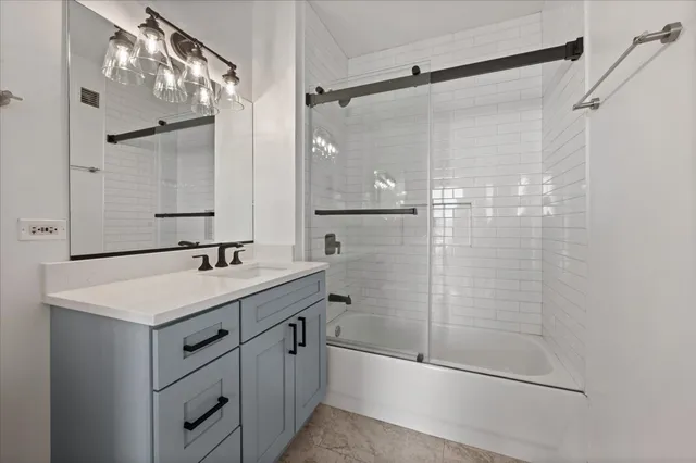 $299,900 | 645 North Kingsbury Street, Unit 2003, Chicago, IL 60654