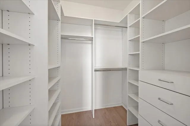 $299,900 | 645 North Kingsbury Street, Unit 2003, Chicago, IL 60654