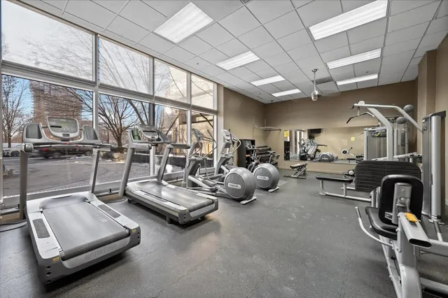 $299,900 | 645 North Kingsbury Street, Unit 2003, Chicago, IL 60654