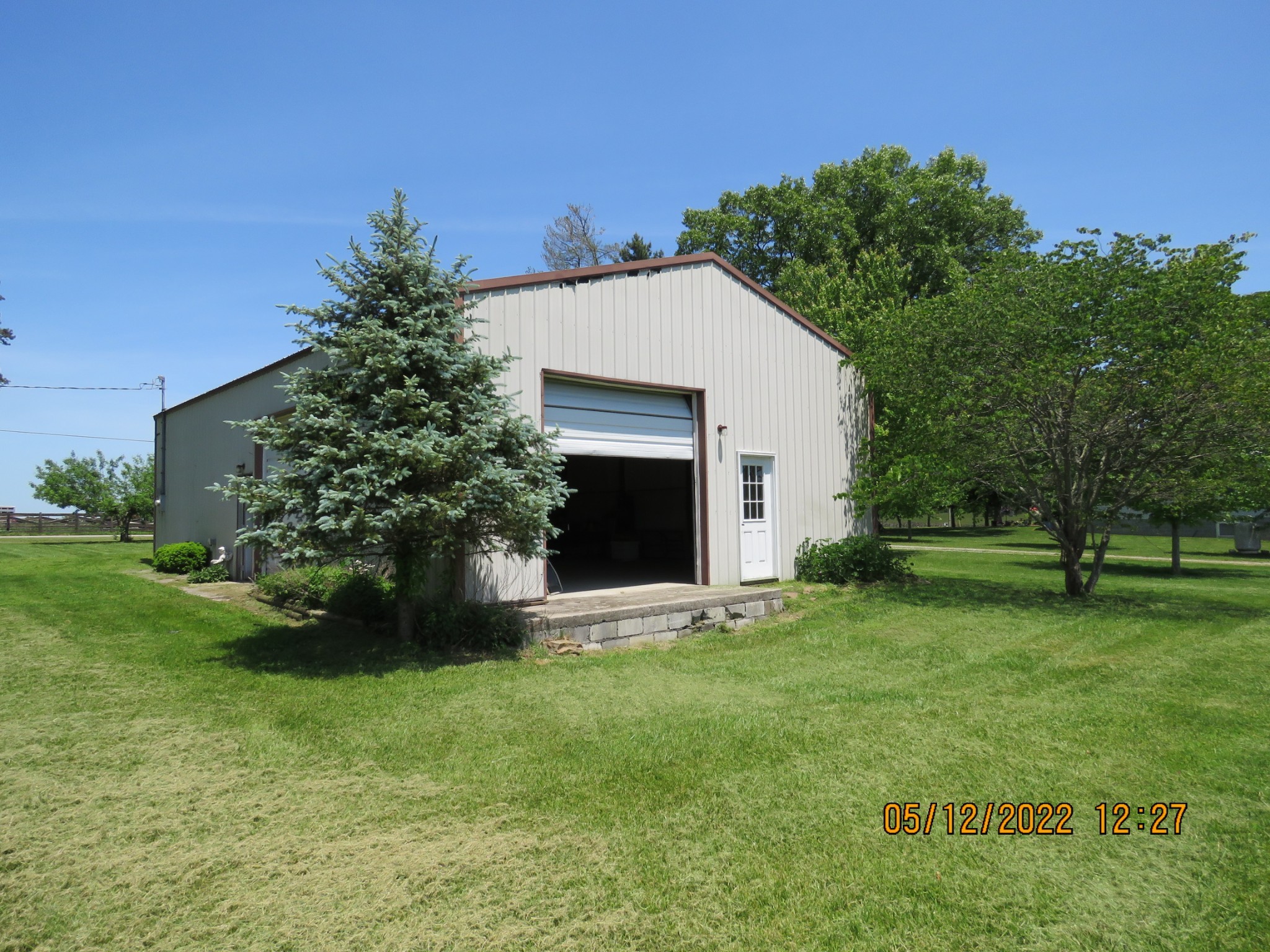 1689 Meister Hills Road Deer Lodge, TN 37726 - Photo 10 of 19 a view of a house with a backyard