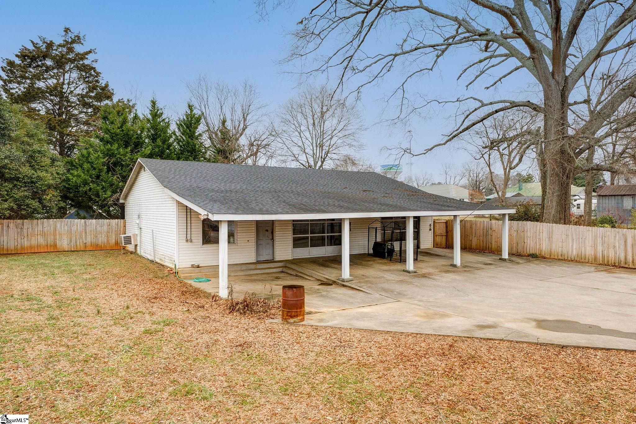 7 George Street Honea Path, SC 29654 - Photo 3 of 37
