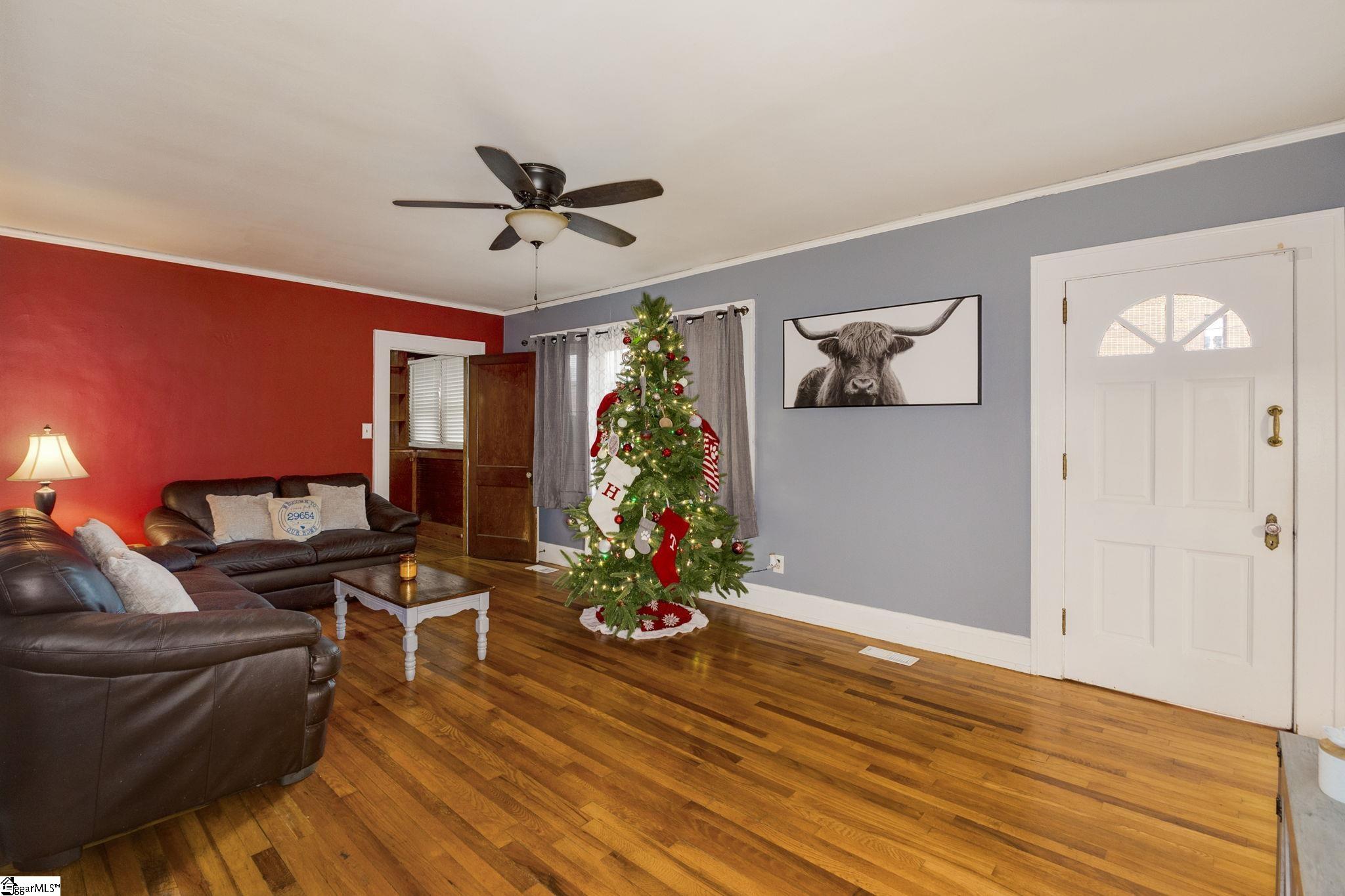 7 George Street Honea Path, SC 29654 - Photo 4 of 37