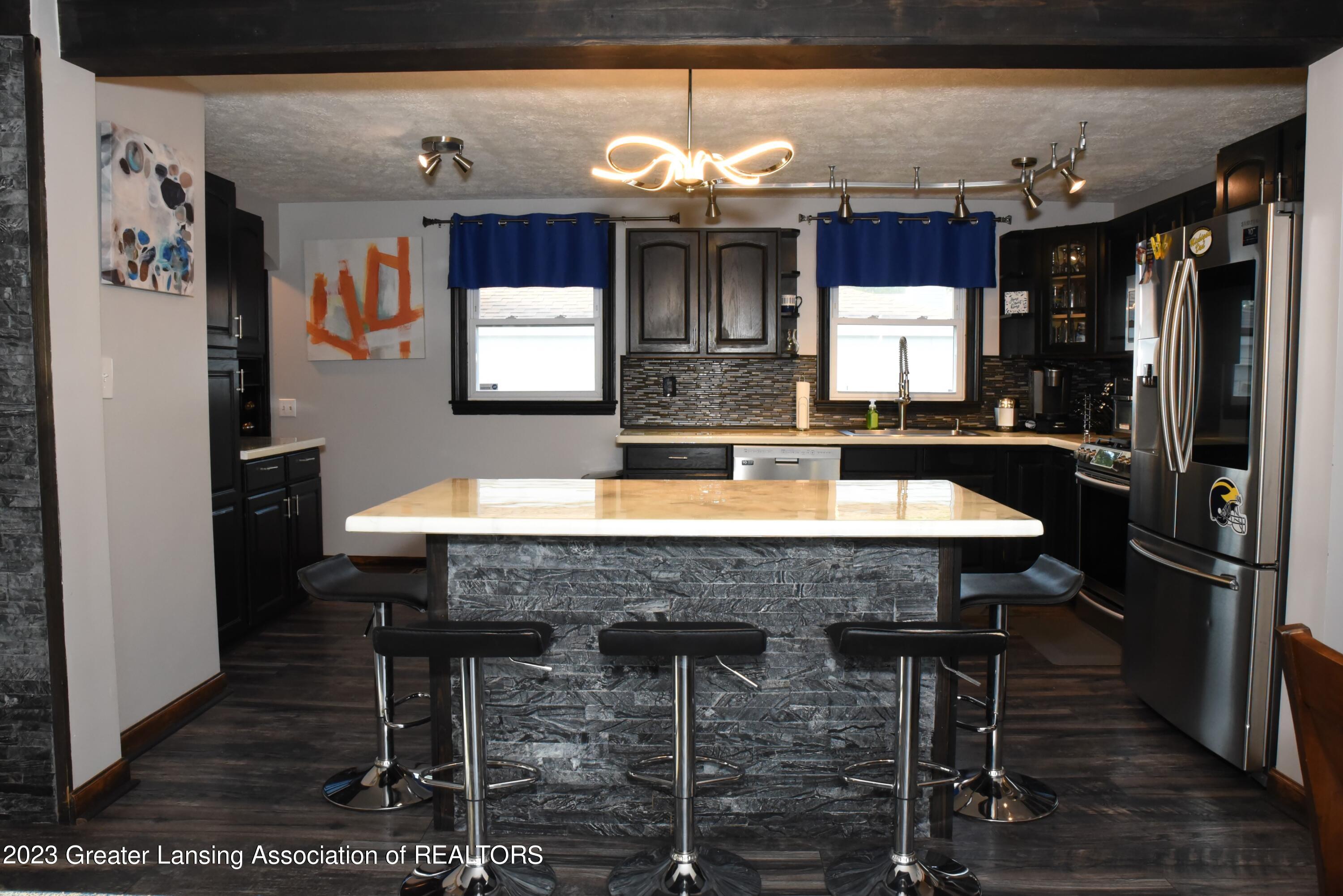 5550 Marsh Road Haslett, MI 48840 - Photo 5 of 30 DSC_9965