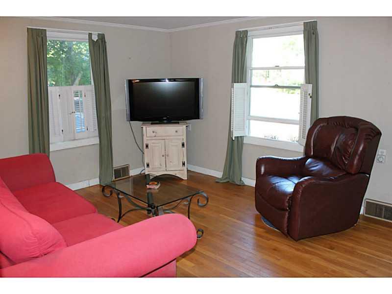 27 Dunstan Landing Road Scarborough, ME 04074 - Photo 9 of 17 Living Room.