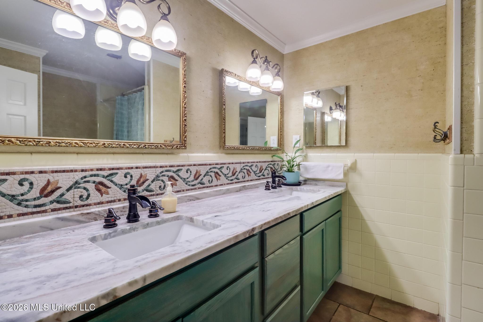 20092 Pineville Road Long Beach, MS 39560 - Photo 19 of 38 hall bath