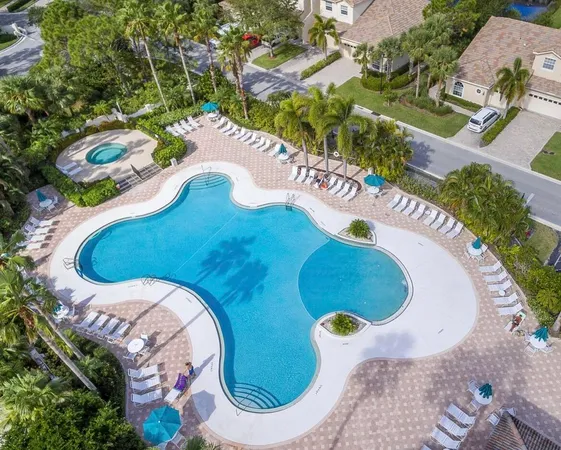 $235,000 | 8923 Sandshot Court, Unit 5422, Port St. Lucie, FL 34986