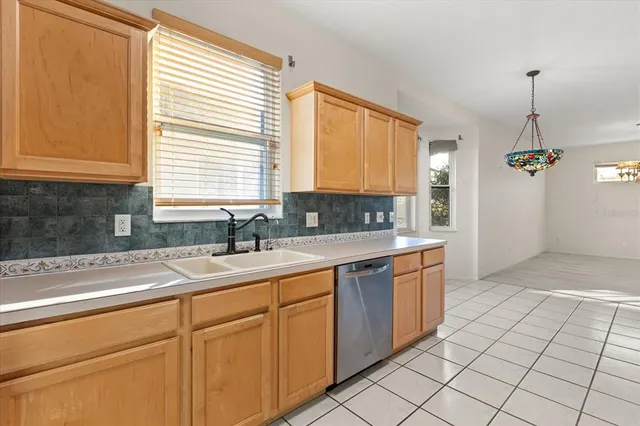 $450,000 | 962 Cherry Valley Way, Orlando, FL 32828