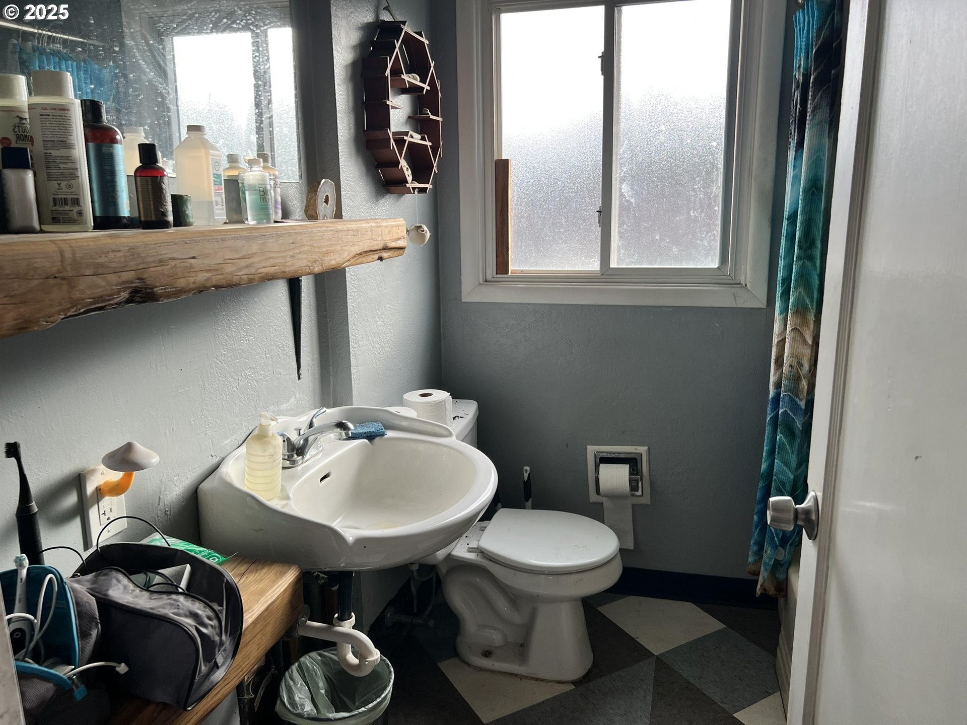 11226 Southeast Bush Street Portland, OR 97266 - Photo 8 of 13