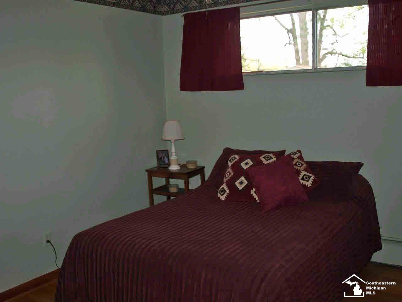 11345 Douglas Road Temperance, MI 48182 - Photo 11 of 19