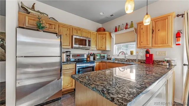 $339,000 | 23 Cottage Park East, Unit 22, Camdenton, MO 65020