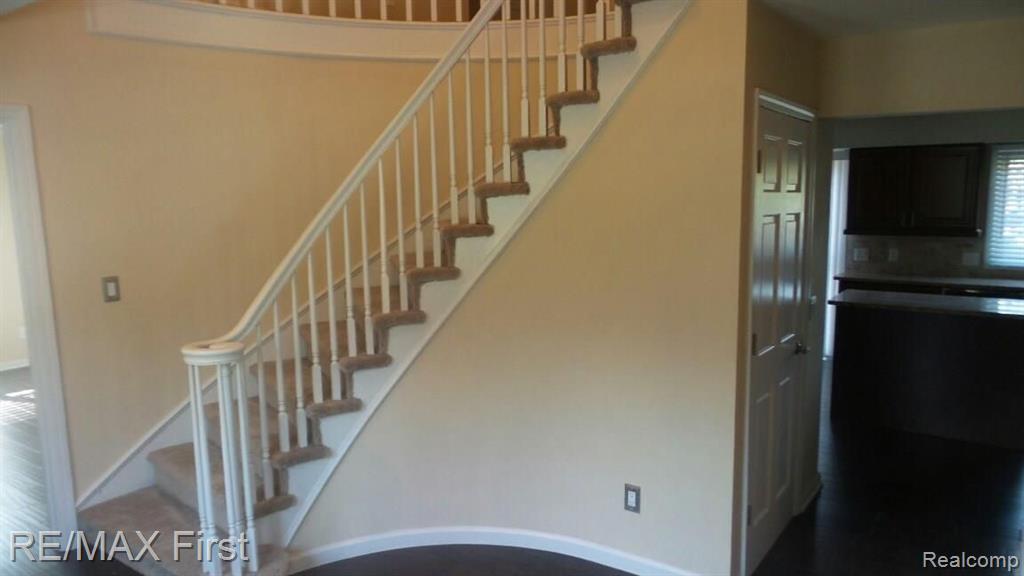 235 Stonetree Circle Rochester Hills, MI 48309 - Photo 9 of 29