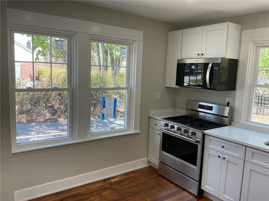 4196 Post Road Warwick, RI 02818 - Photo 8 of 39