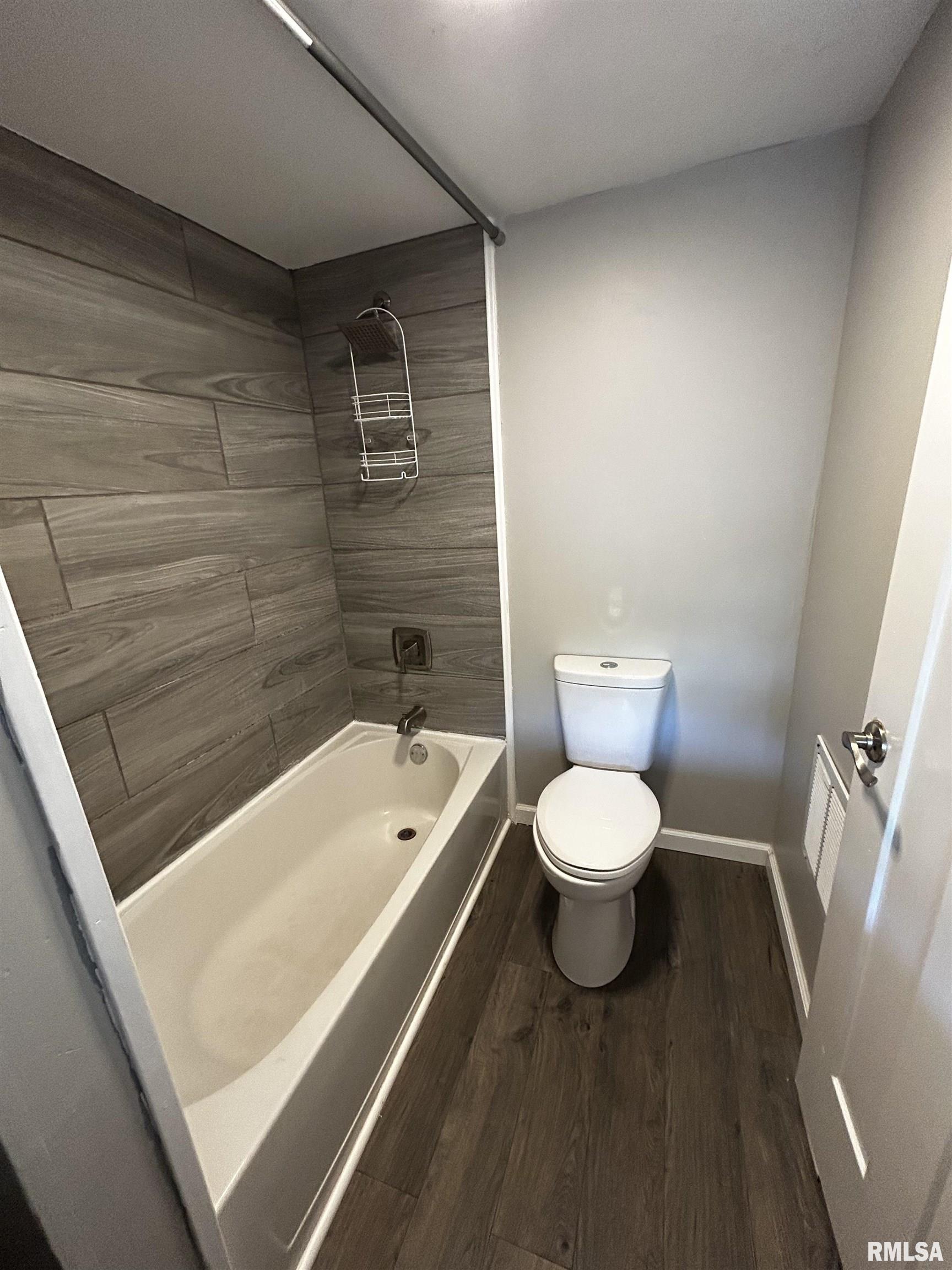 1822 North Sheridan Road Peoria, IL 61604 - Photo 13 of 16