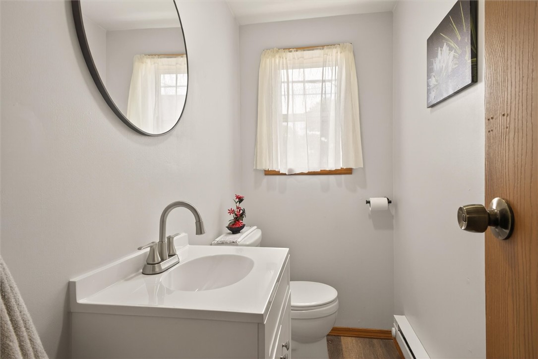 201 West Elm Street East Rochester, NY 14445 - Photo 9 of 37