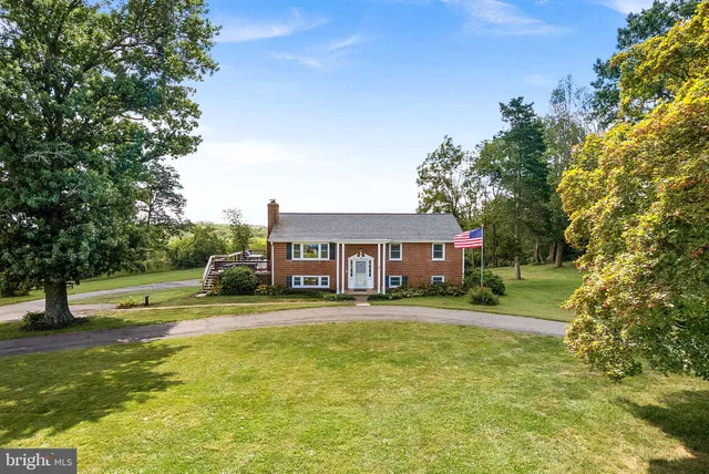 $794,000 | 39857 Thomas Mill Road, Leesburg, VA 20175