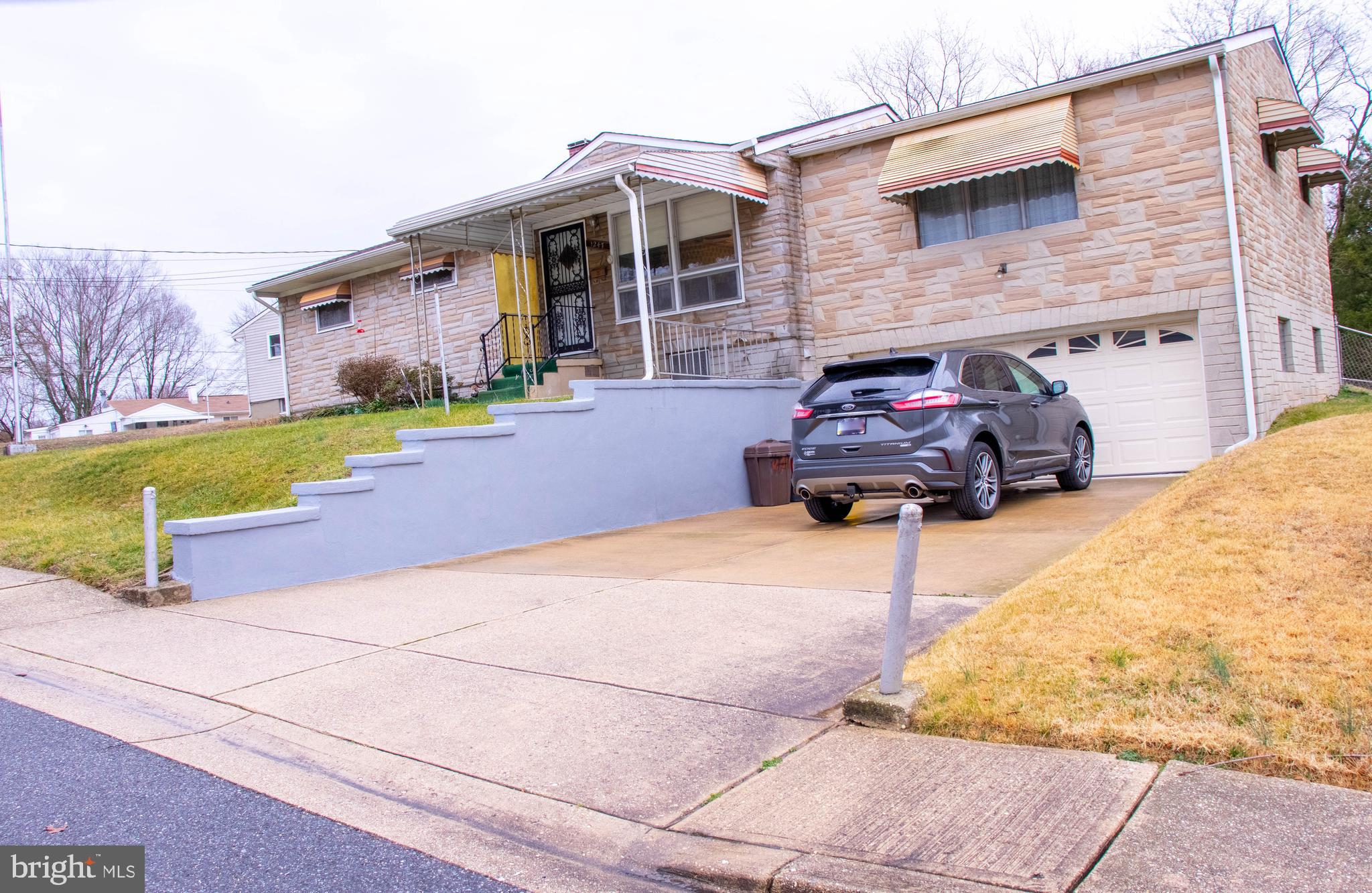 1247 Roundtop Road Odenton, MD 21113 - Photo 1 of 28 Gallery Image 1