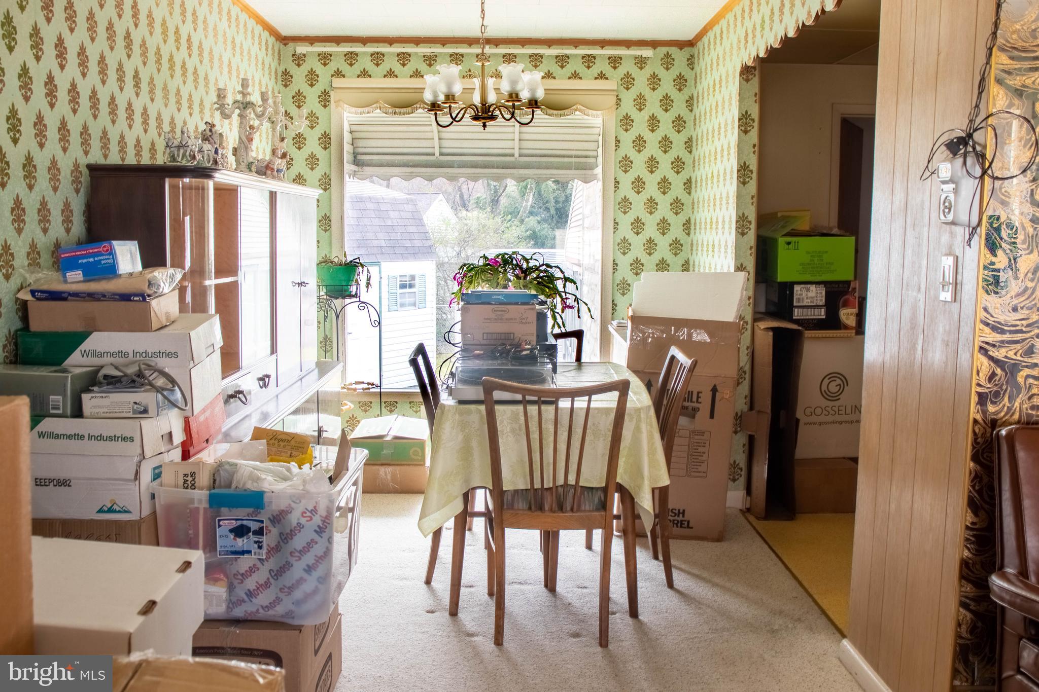 1247 Roundtop Road Odenton, MD 21113 - Photo 5 of 28 Gallery Image 5