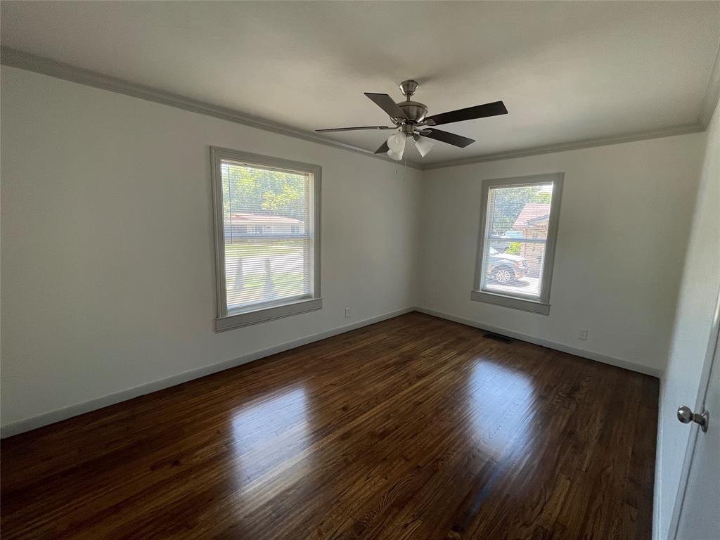 217 Terry Road Hurst, TX 76053 - Photo 6 of 13