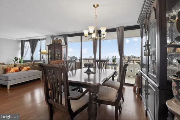 $397,000 | 6301 Stevenson Avenue, Unit 1501, Alexandria, VA 22304