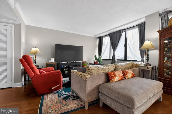 $397,000 | 6301 Stevenson Avenue, Unit 1501, Alexandria, VA 22304