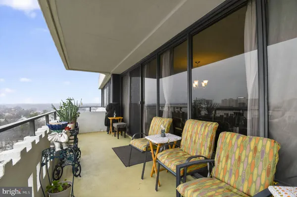 $397,000 | 6301 Stevenson Avenue, Unit 1501, Alexandria, VA 22304