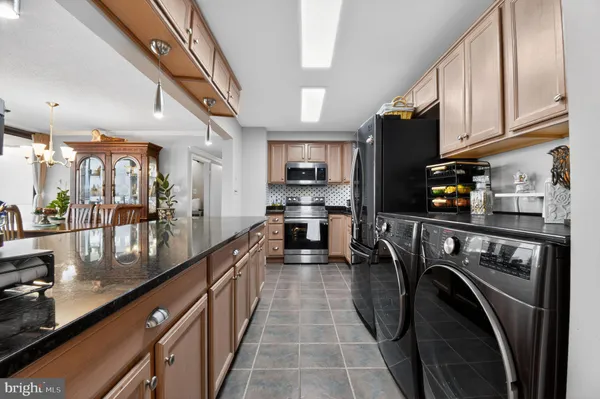 $397,000 | 6301 Stevenson Avenue, Unit 1501, Alexandria, VA 22304